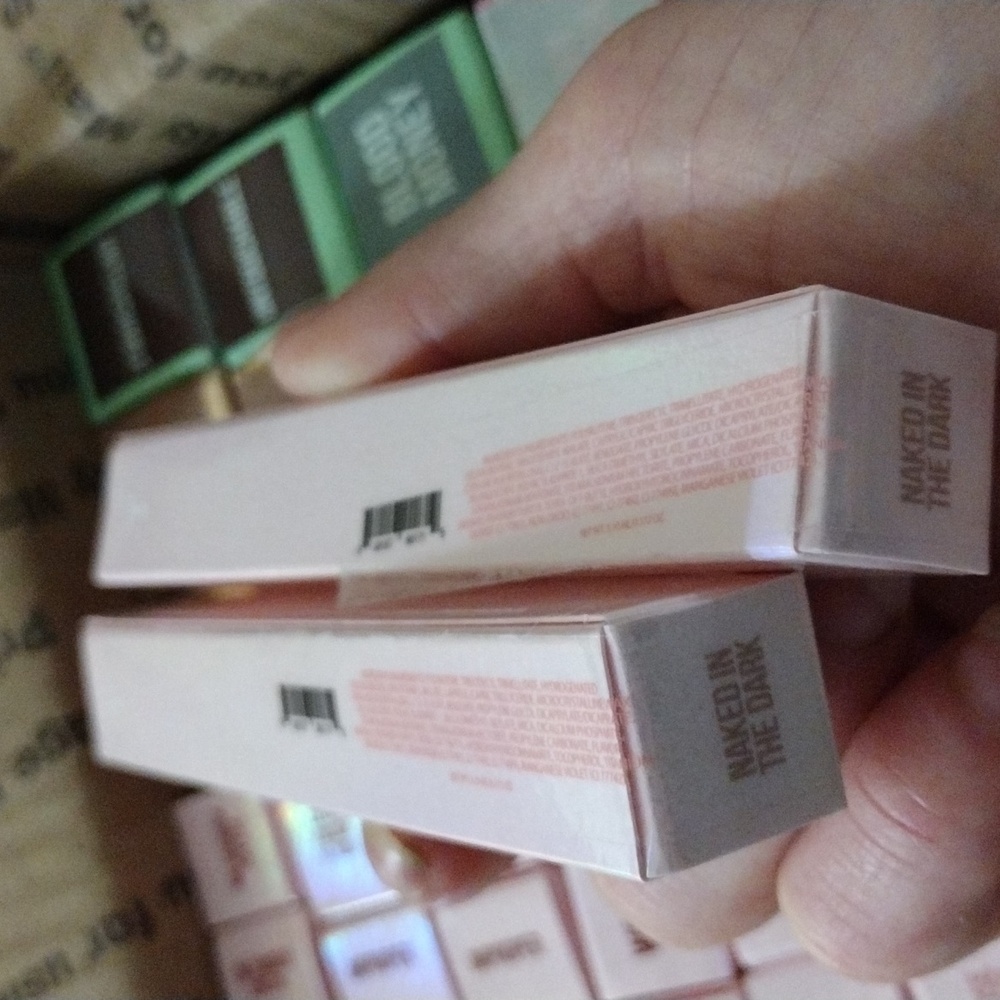 NIB💋"Naked in the Dark"😍 Supreme Gloss by Jeffree Star SOLD OUT - Picture 8 of 8